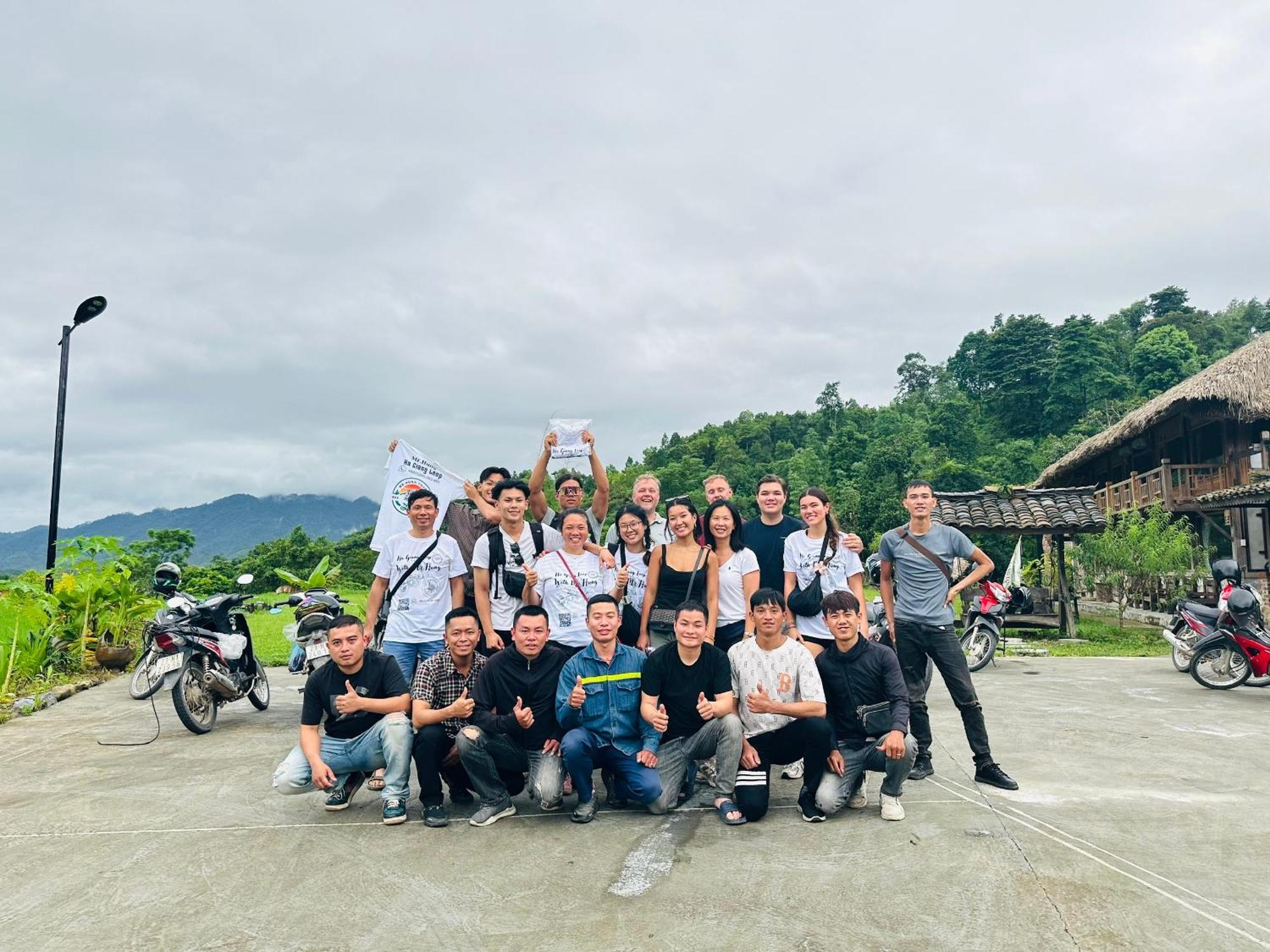 Ban Bang Ecolodge Tours & Motorbike Rental Ha Giang Exterior photo