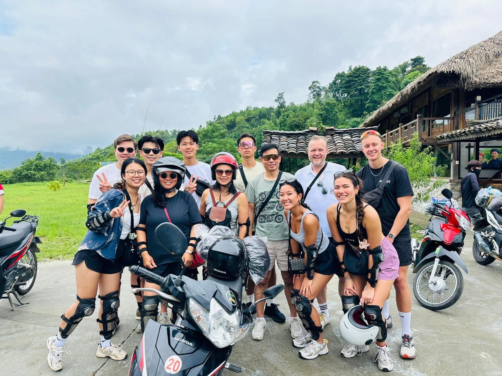 Ban Bang Ecolodge Tours & Motorbike Rental Ha Giang Exterior photo